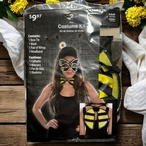NWT Bee Costume Kit - Perfect for Buzzworthy Fun! 🐝 One Size, Bumblebee